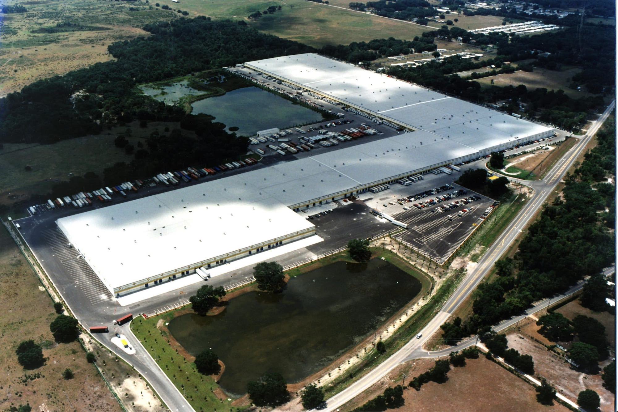 Aerial view of the distribution or logistics center for Rooms 2 Go in Lakeland, FL